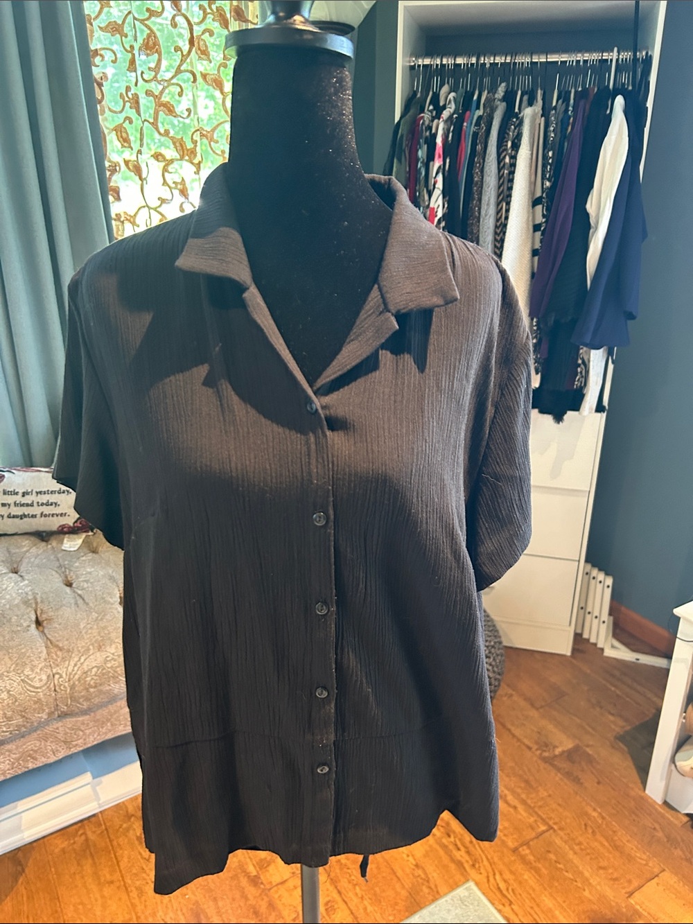 Norton McNaughton Black Short-Sleeve Button Front Blouse
